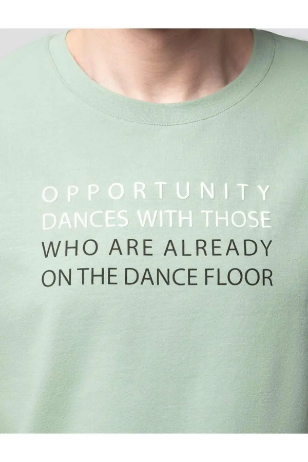 V M004.44 Футболка мужская