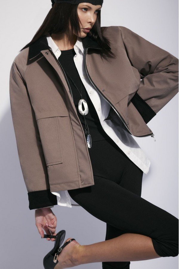 D В203-55.19 Бомбер темно-бежевый