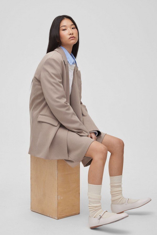 A 1403.51 Жакет свободного кроя двубортный серо-бежевый A 1403.51 Жакет свободного кроя двубортный серо-бежевый