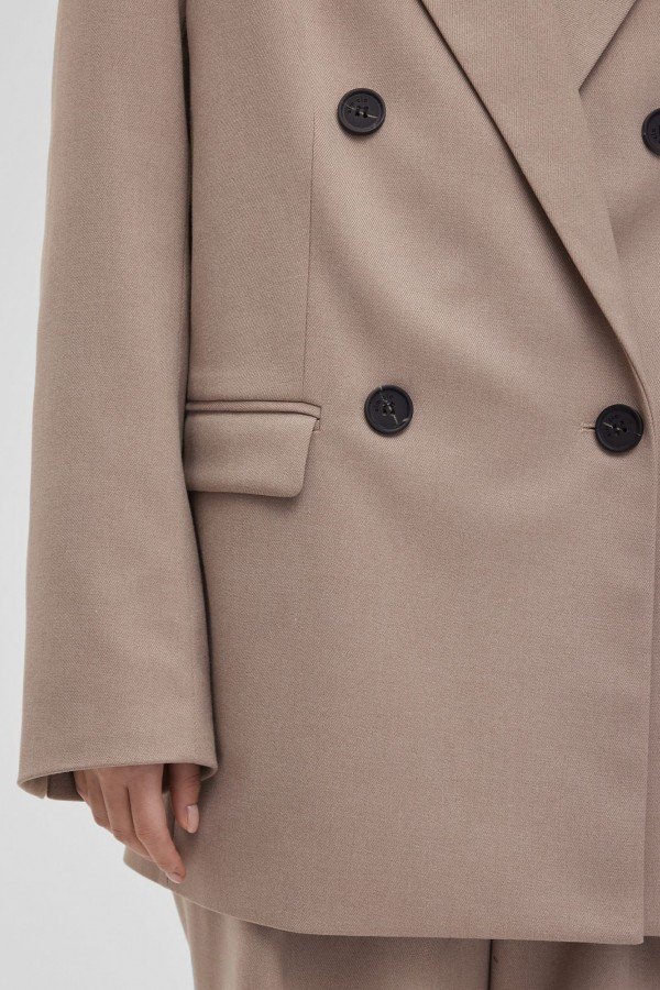 A 1403.51 Жакет свободного кроя двубортный серо-бежевый A 1403.51 Жакет свободного кроя двубортный серо-бежевый