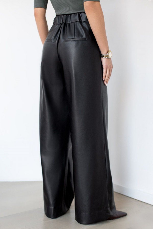 V W272.58 Широкие брюки из эко-кожи черный