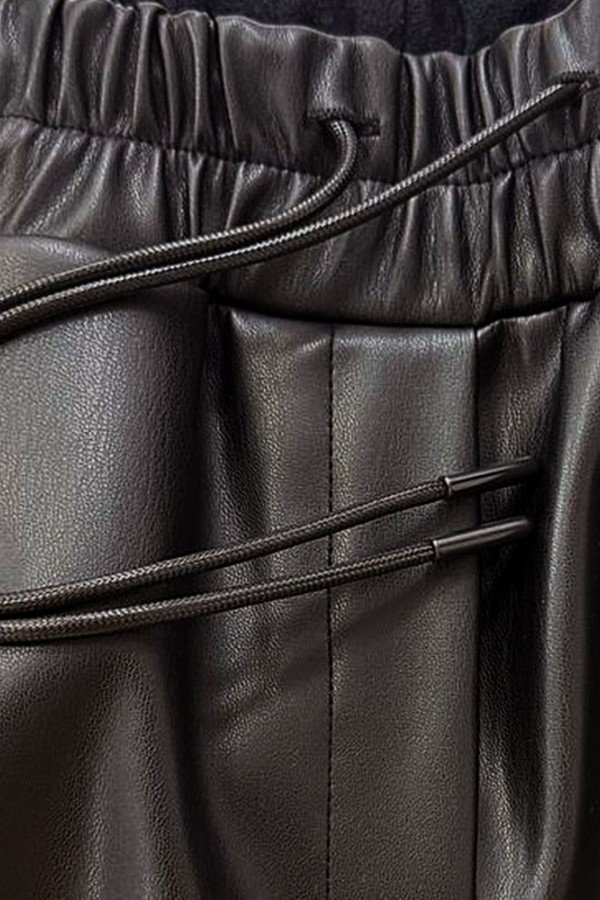 V W272.58 Широкие брюки из эко-кожи черный