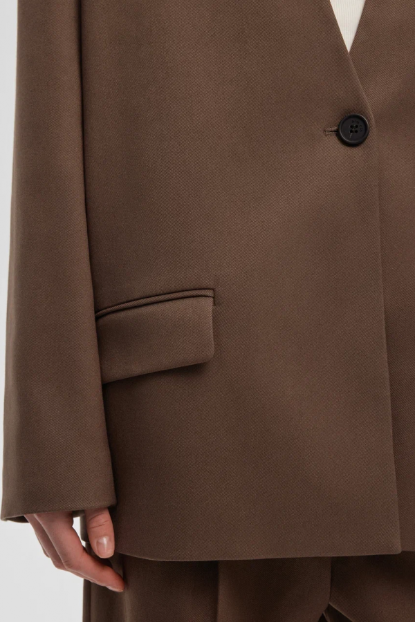 A 0212.13 Жакет однобортный без лацканов кофе