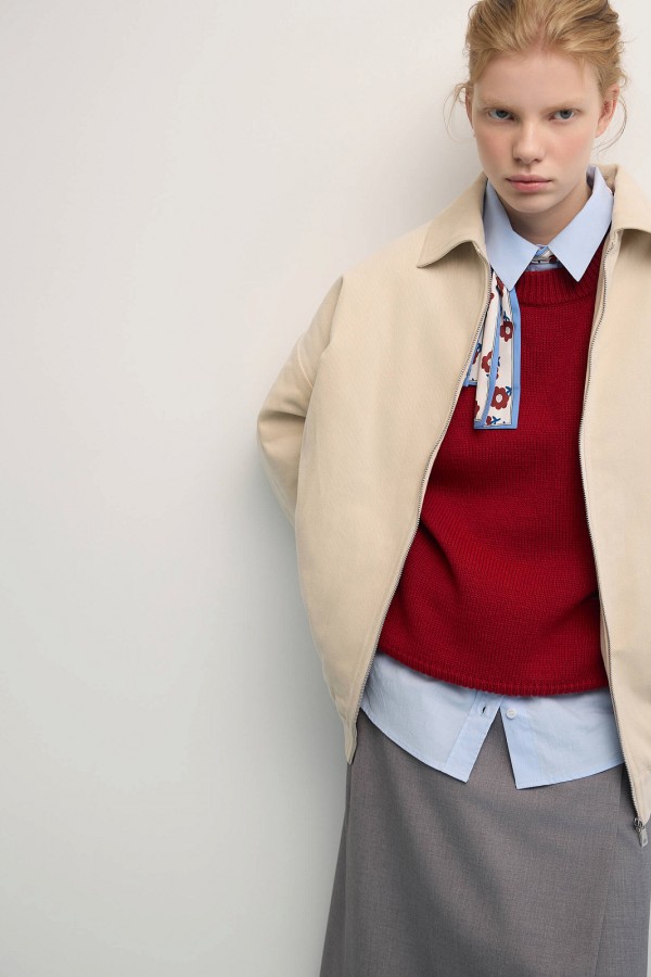 A 0207.30 Бомбер утепленный из денима молочный