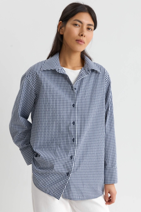 C W2625.34 Рубашка клетка молочный-т.синий