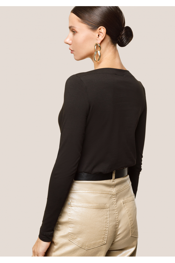 V W034.58 Лонгслив женский черный