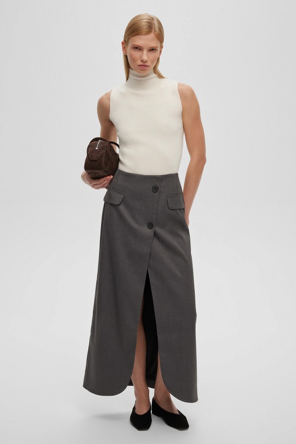 A 2240.50 Трикотажный топ с воротником стойка белый