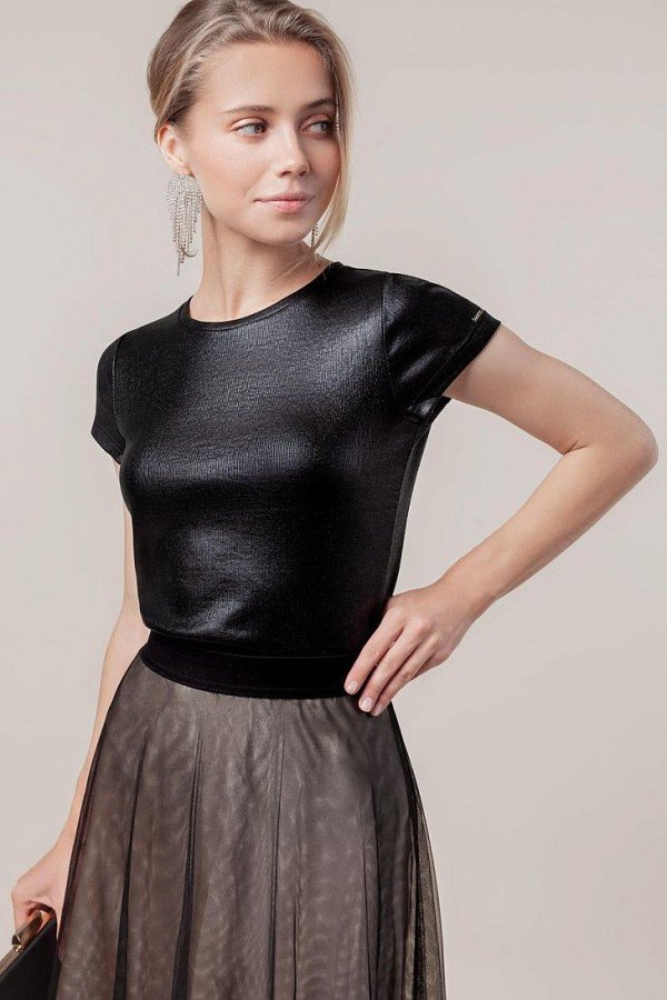 V W017.58 Футболка женская черный металлик