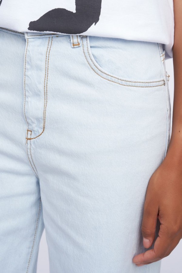 E 41041.32 Джинсы женские E 41041.32 Джинсы женские