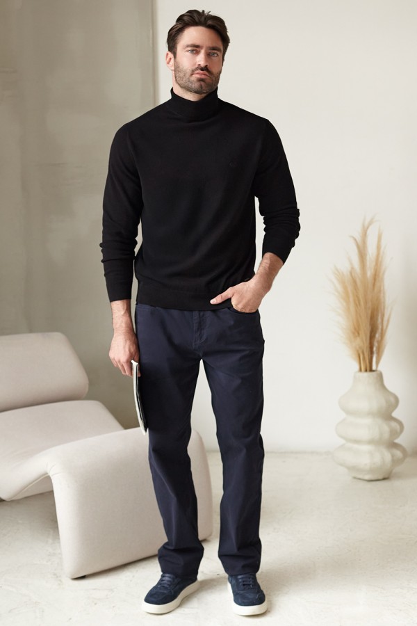 V M3400.58 Свитер муж черный