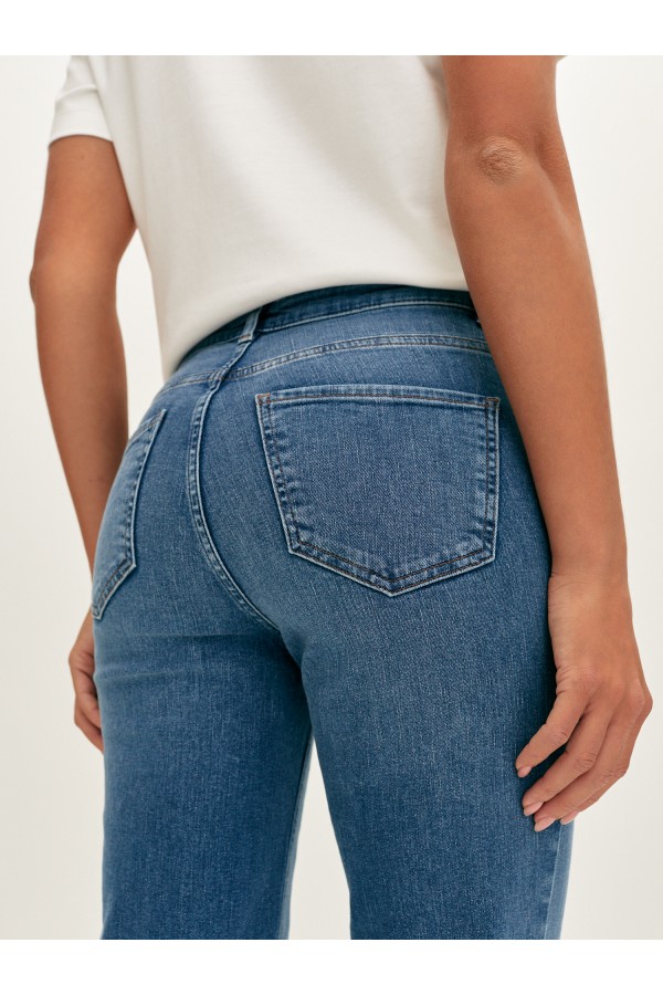 El W0154.34 Джинсы жен клеш голубой