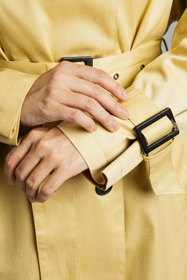 D В001-12.11 Плащ (Желтый Yellow)