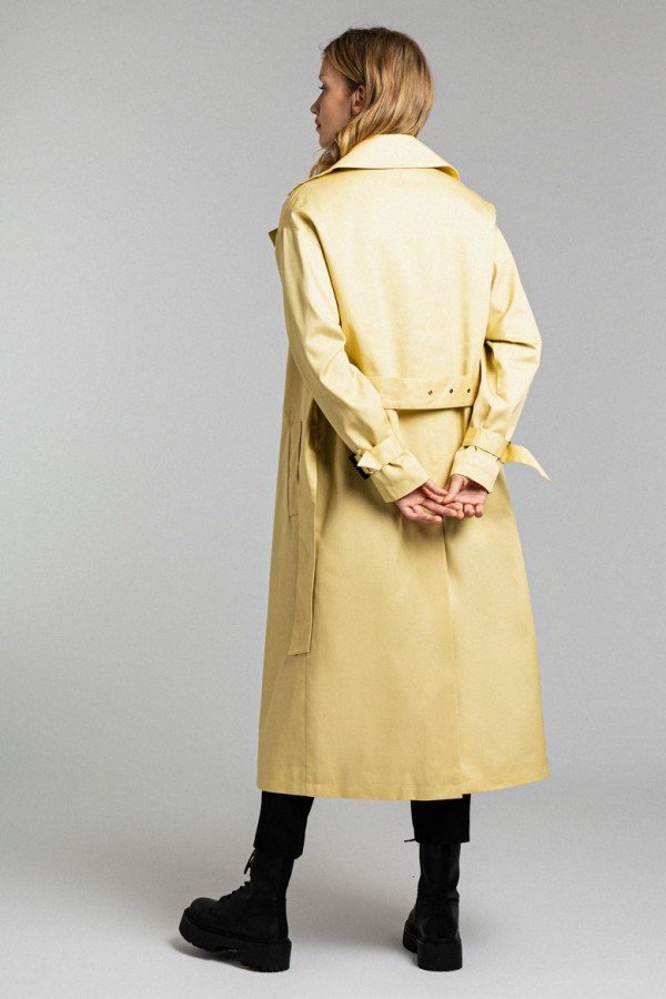 D В001-12.11 Плащ (Желтый Yellow)