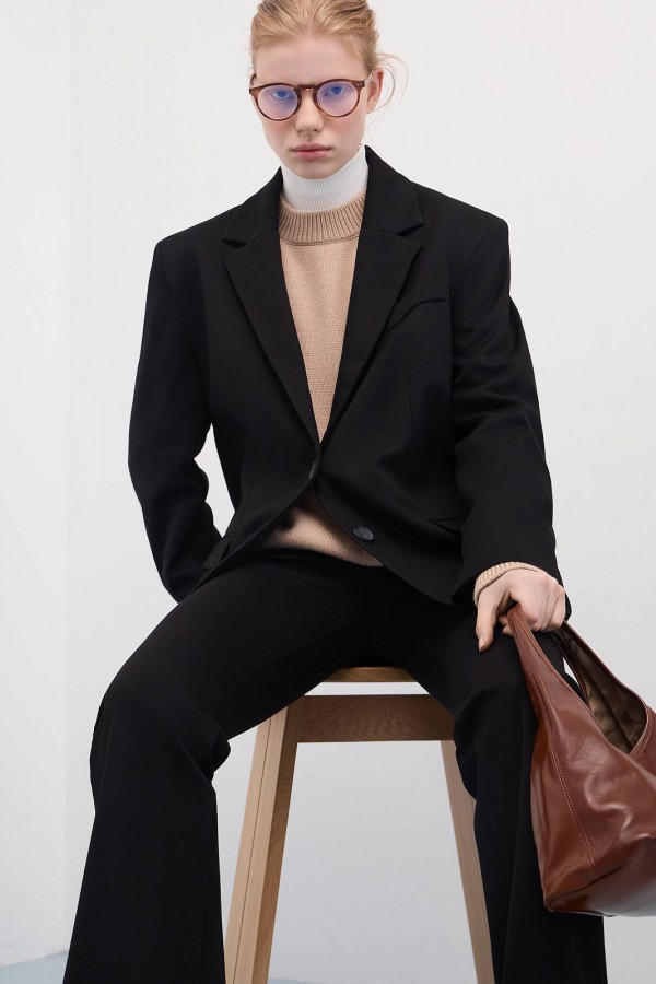 A 1502.58 Жакет свободного кроя однобортный черный