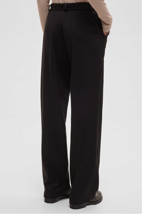 A 6502.58 Брюки прямого кроя с карманами, черный